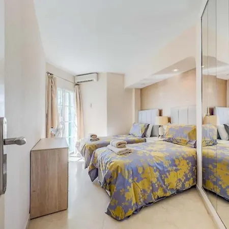 99 - Cozy In Matchroom Club, Mijas Golf *